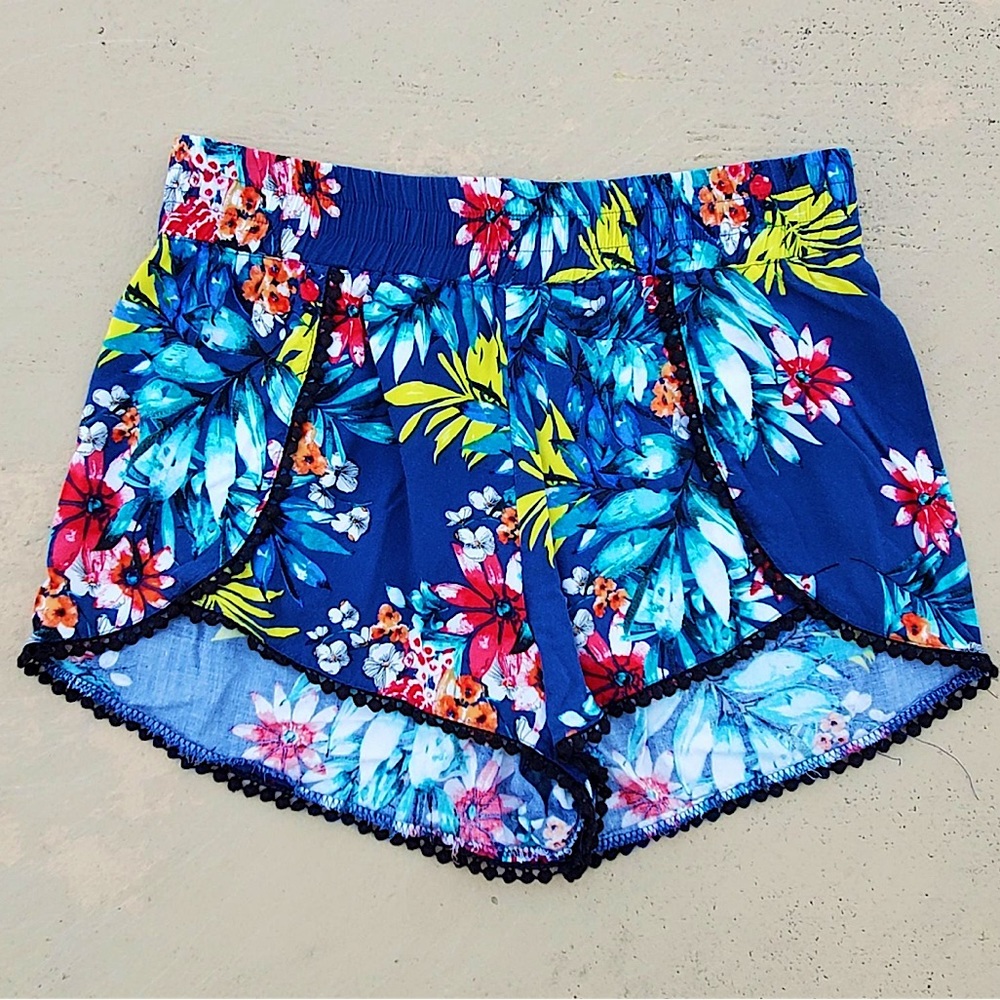 Lovetree High Waisted Tropical Floral Print Short